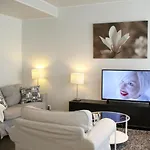 Apartment Spacious For 8 With Sauna *