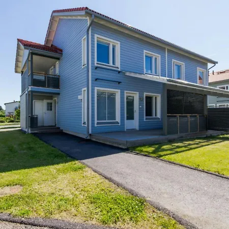 Διαμέρισμα Spacious For 8 With Sauna